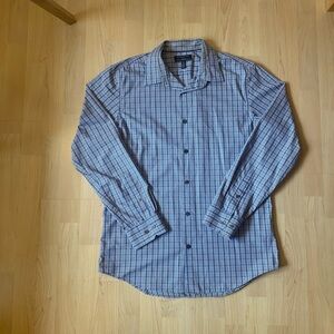 Like New Banana Republic Men's Blue and Gray Non-Iron Tailored Slim Fit Shirt